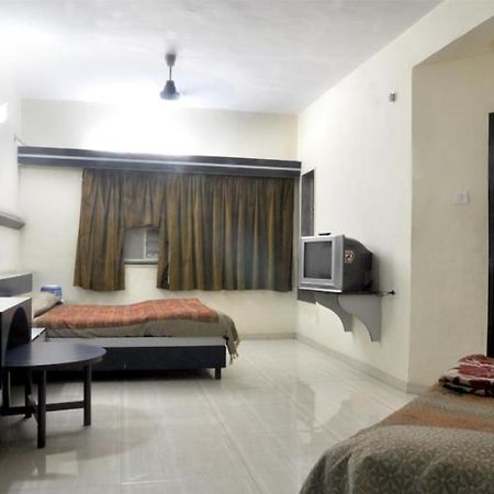 Sharan Hotel Shirdi Ngoại thất bức ảnh